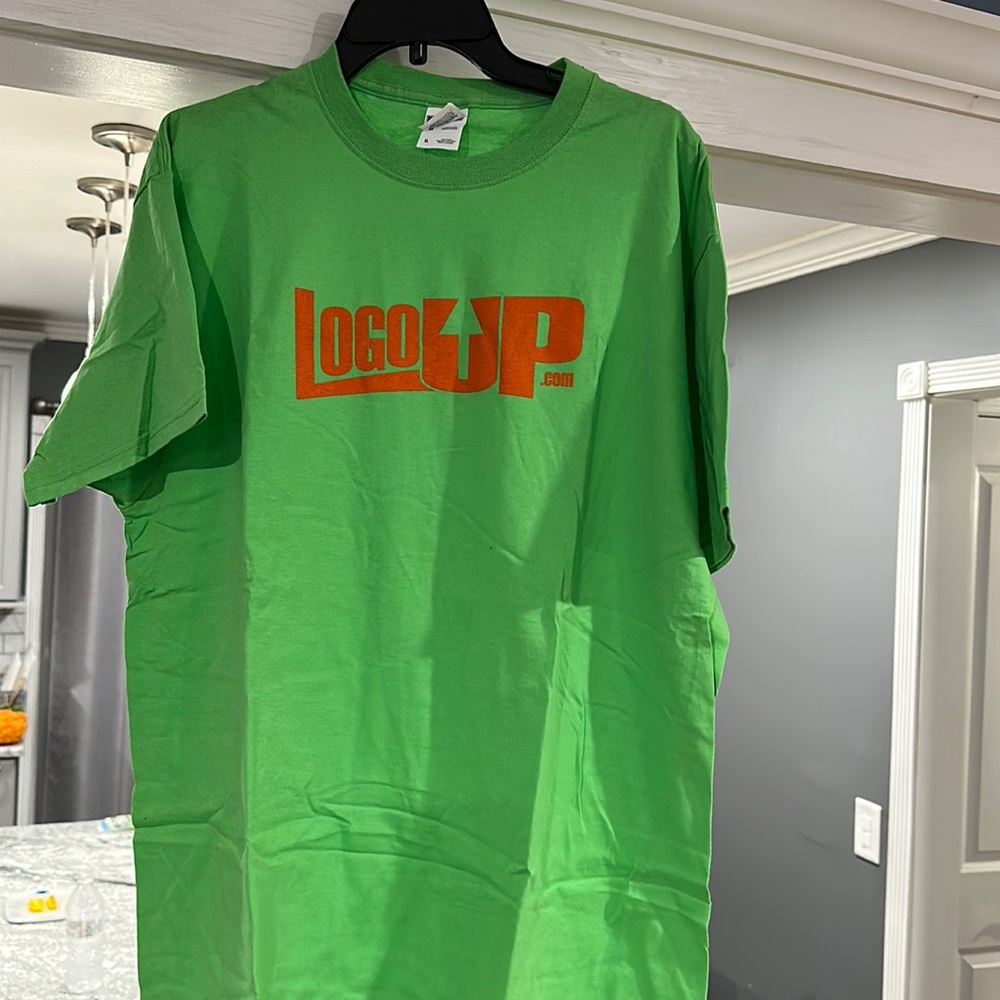 Logo Up - New Shirt - Green
